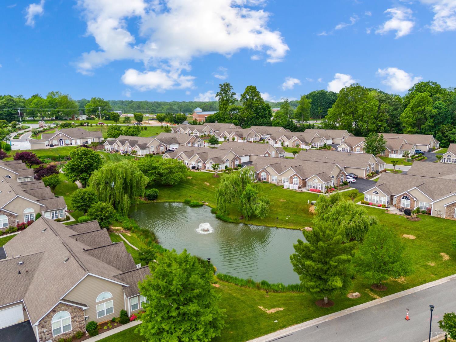 1384 Jefferson Way