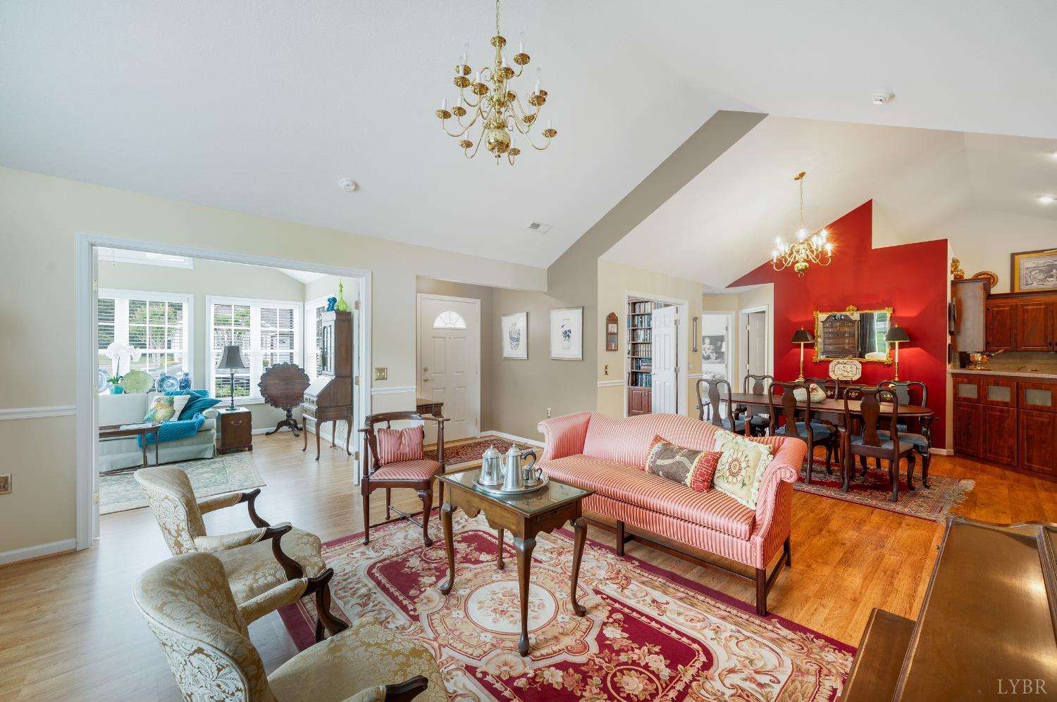 1384 Jefferson Way