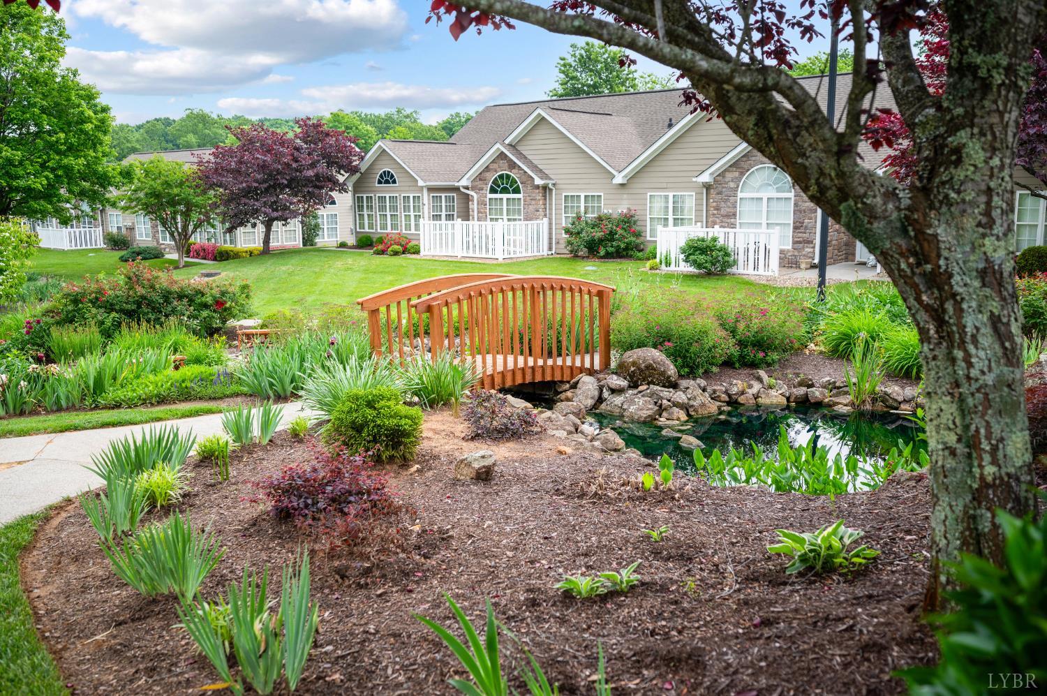 1384 Jefferson Way