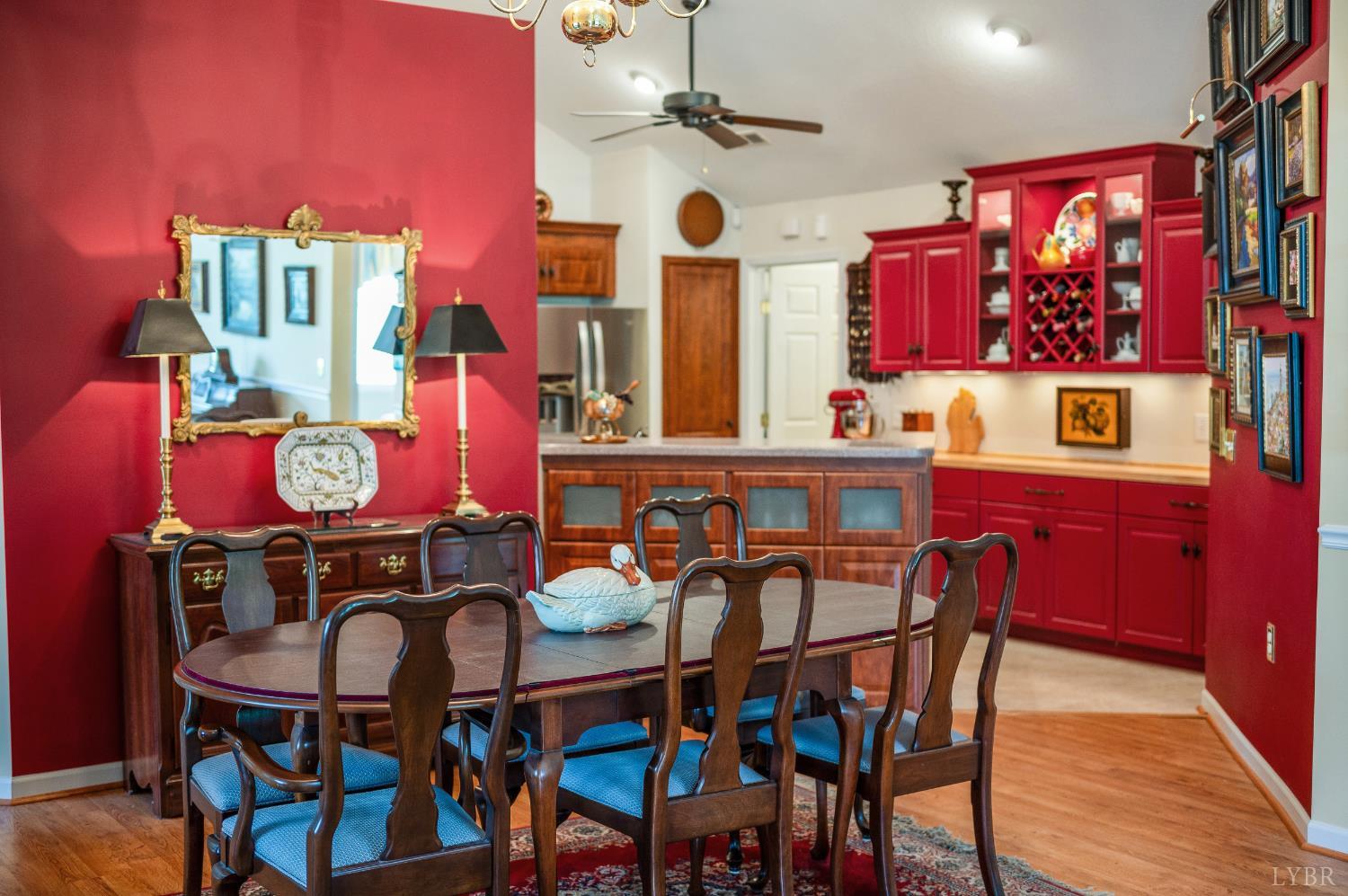1384 Jefferson Way