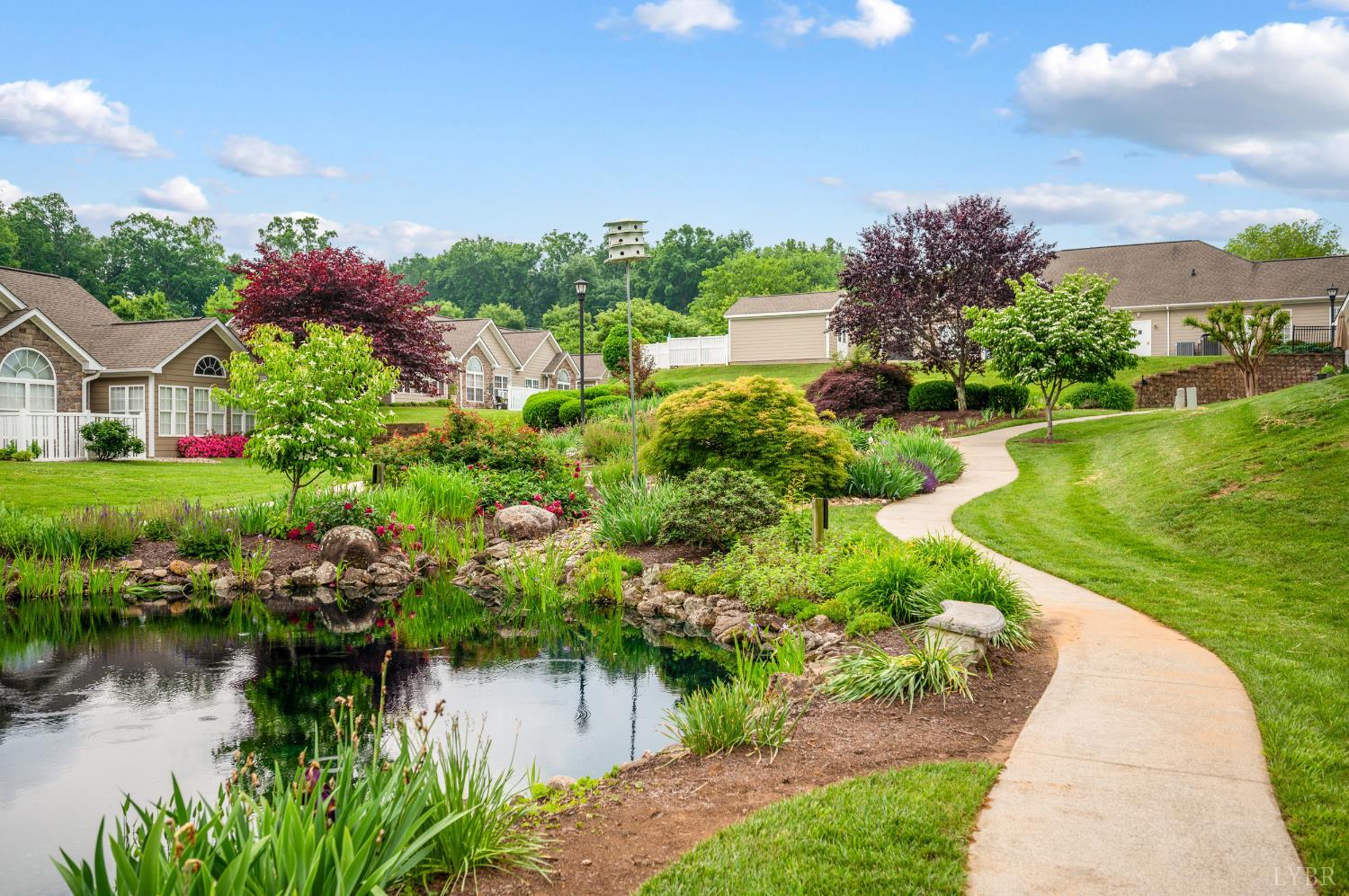 1384 Jefferson Way
