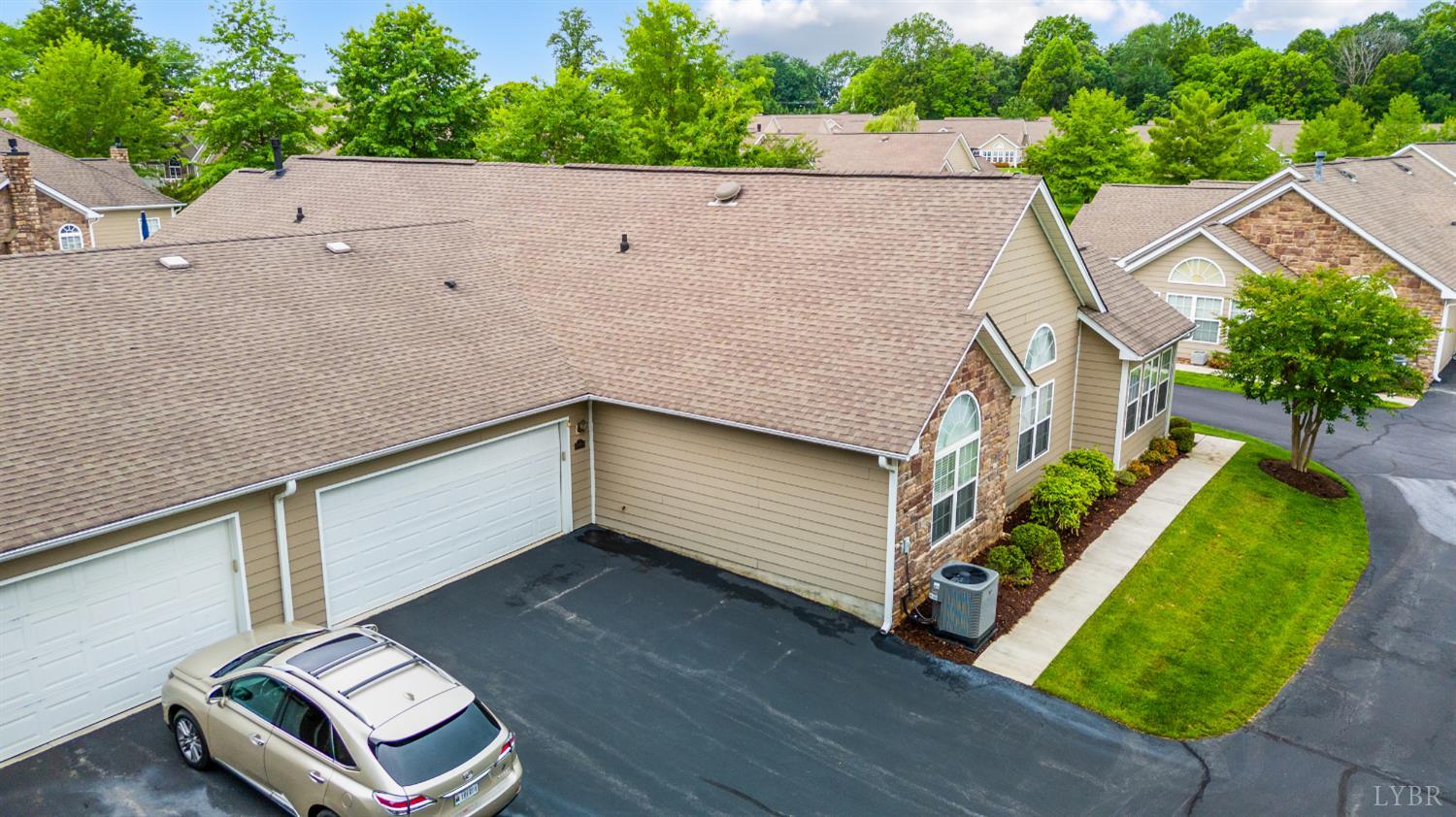 1183 Jefferson Way