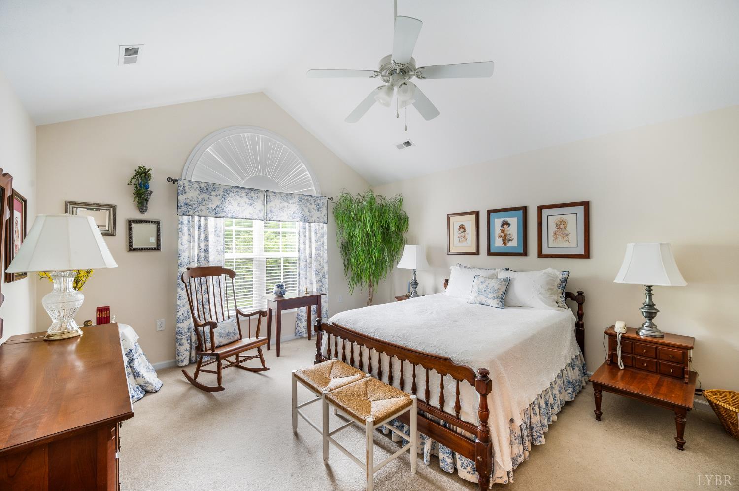 1183 Jefferson Way