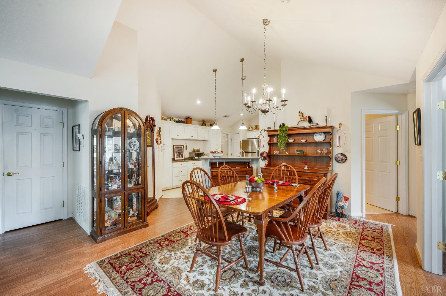 1183 Jefferson Way