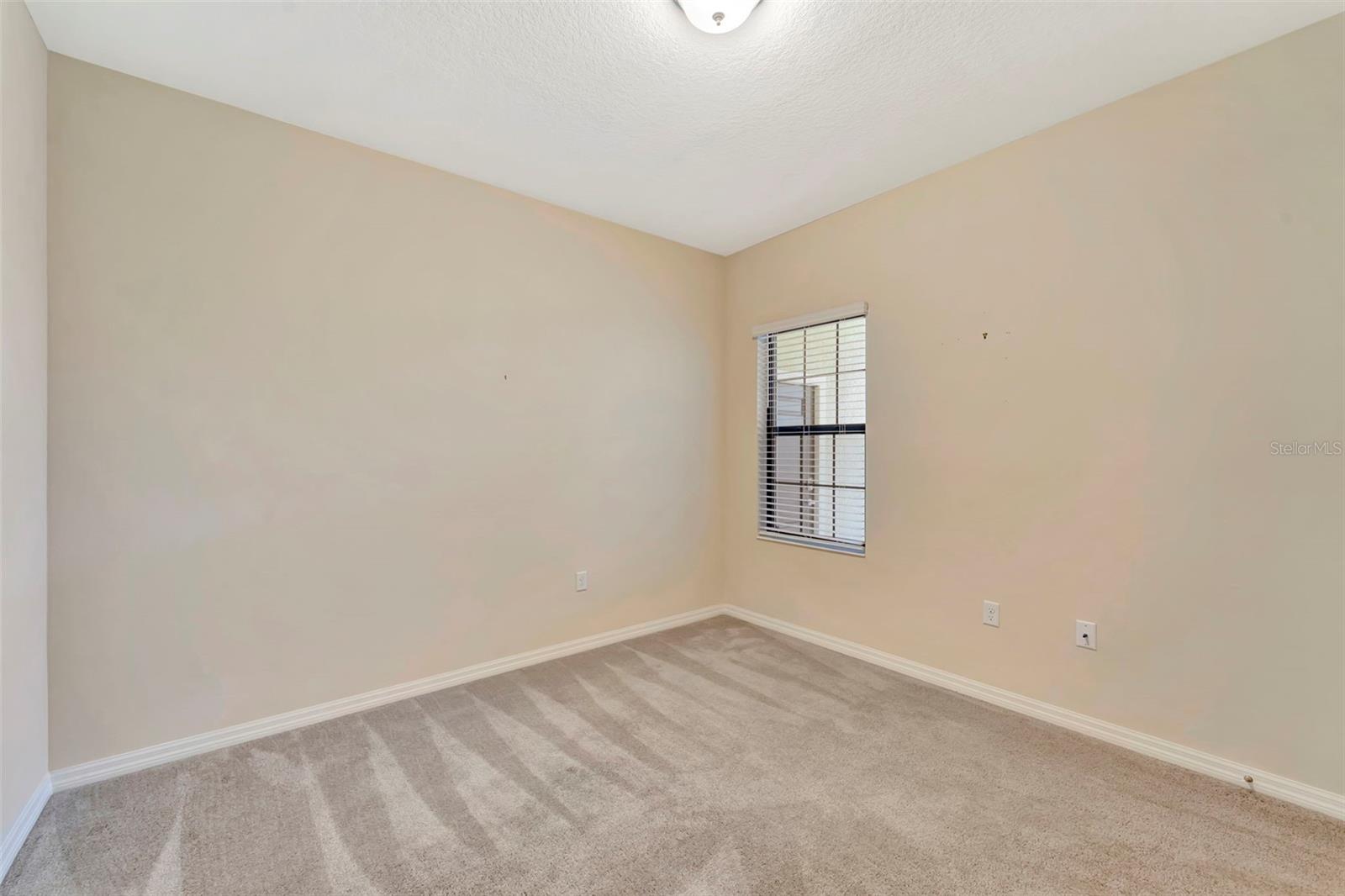 324 CASALINO DR