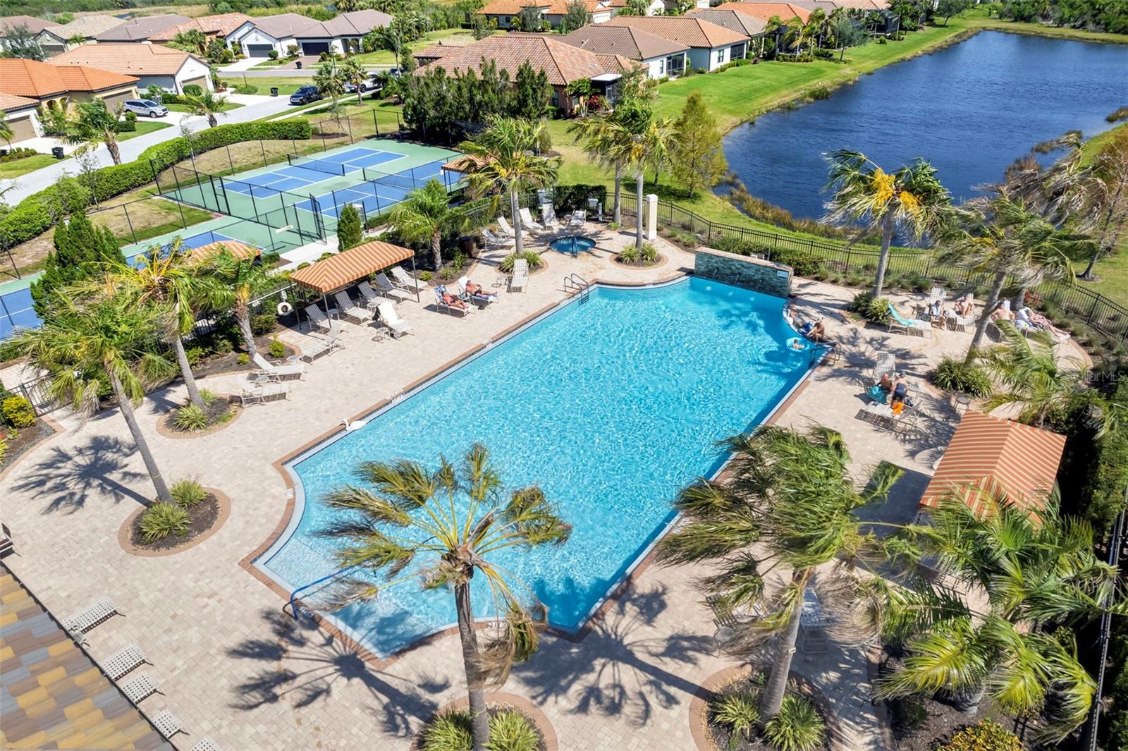 324 CASALINO DR
