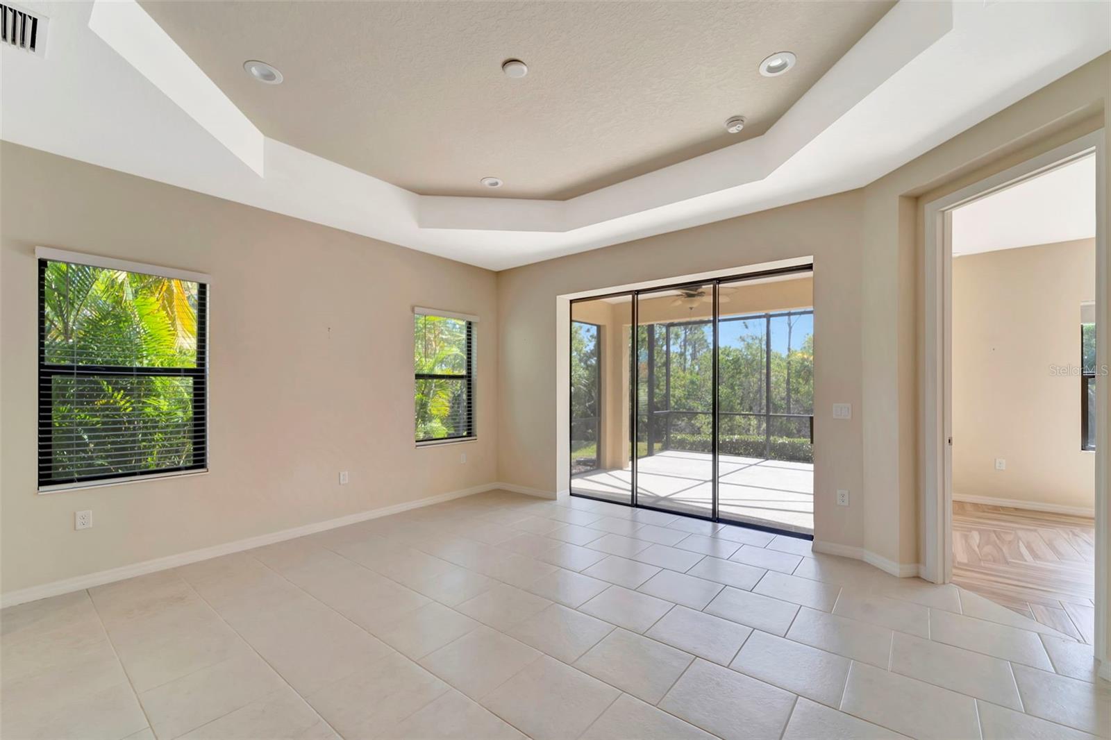 324 CASALINO DR