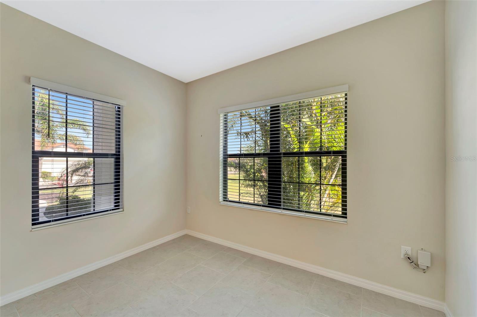 324 CASALINO DR