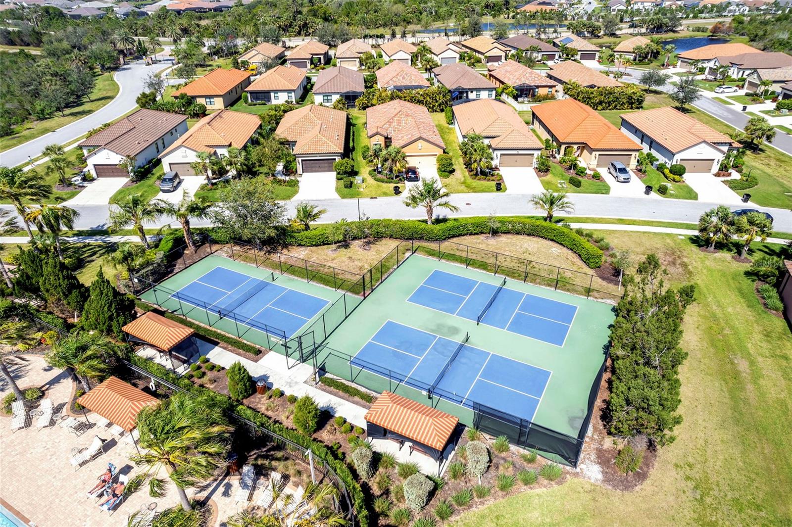 324 CASALINO DR
