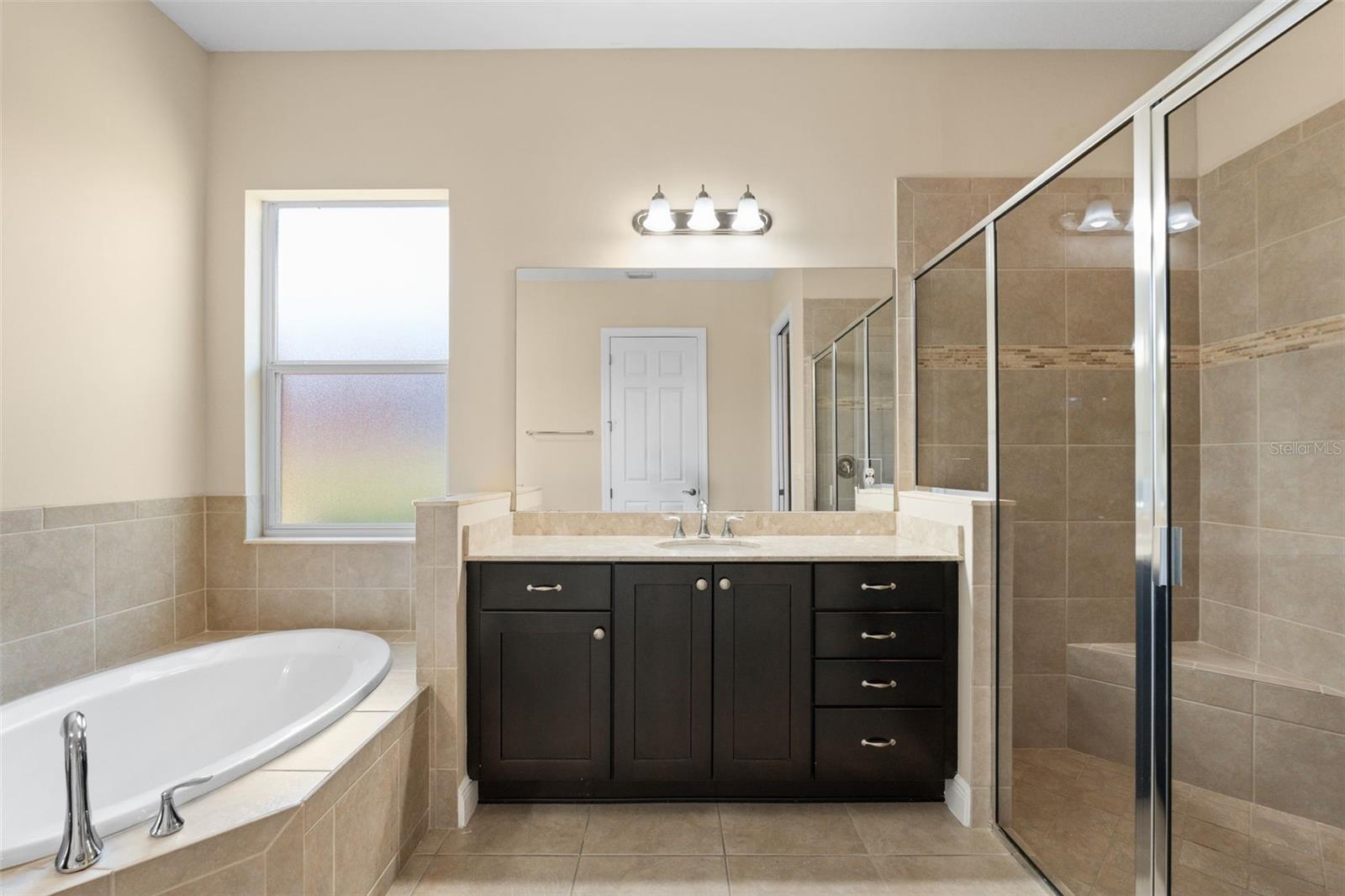 1021 KESTREL CT
