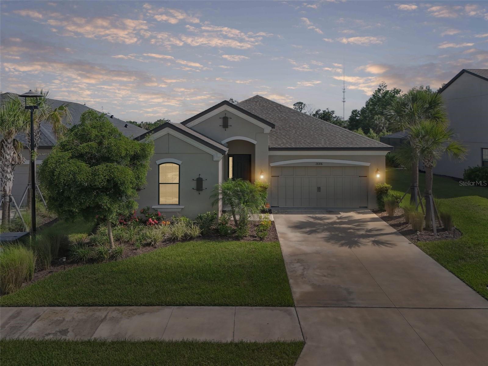 15316 SHADY PALMS LN