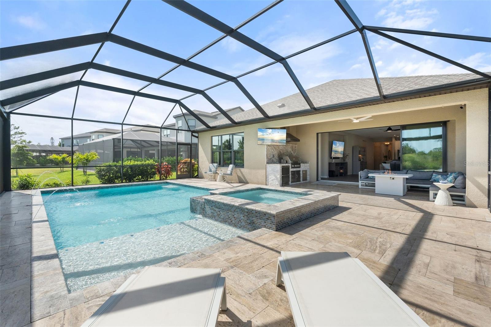 15316 SHADY PALMS LN