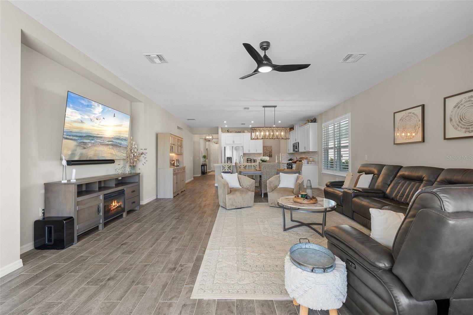 15316 SHADY PALMS LN