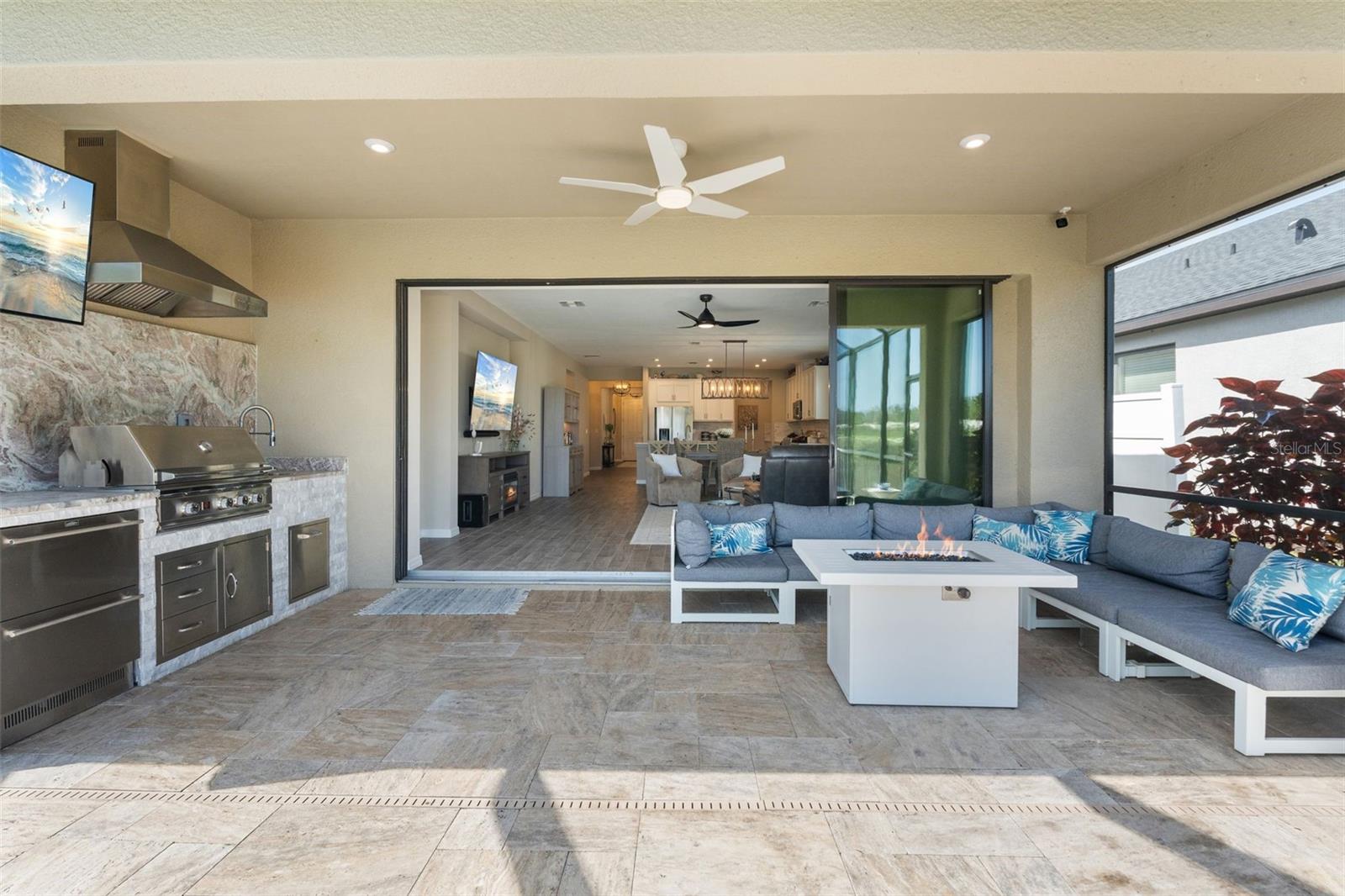 15316 SHADY PALMS LN