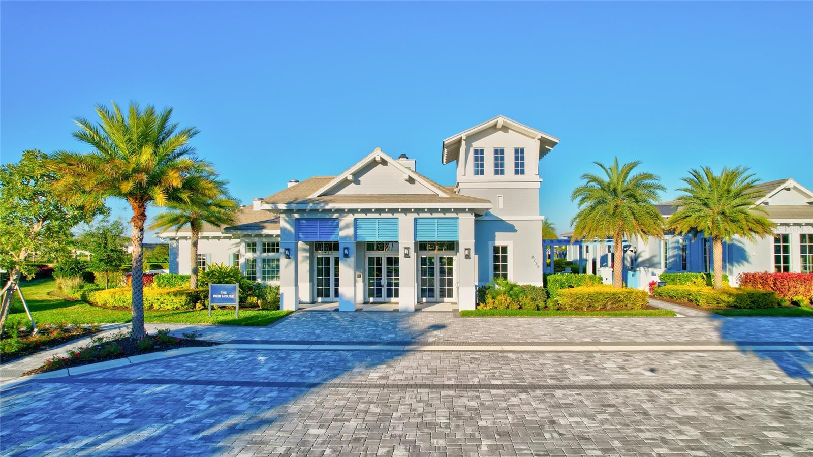 8276 REDONDA LOOP