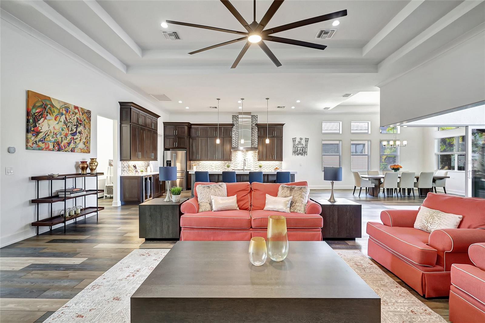 8276 REDONDA LOOP