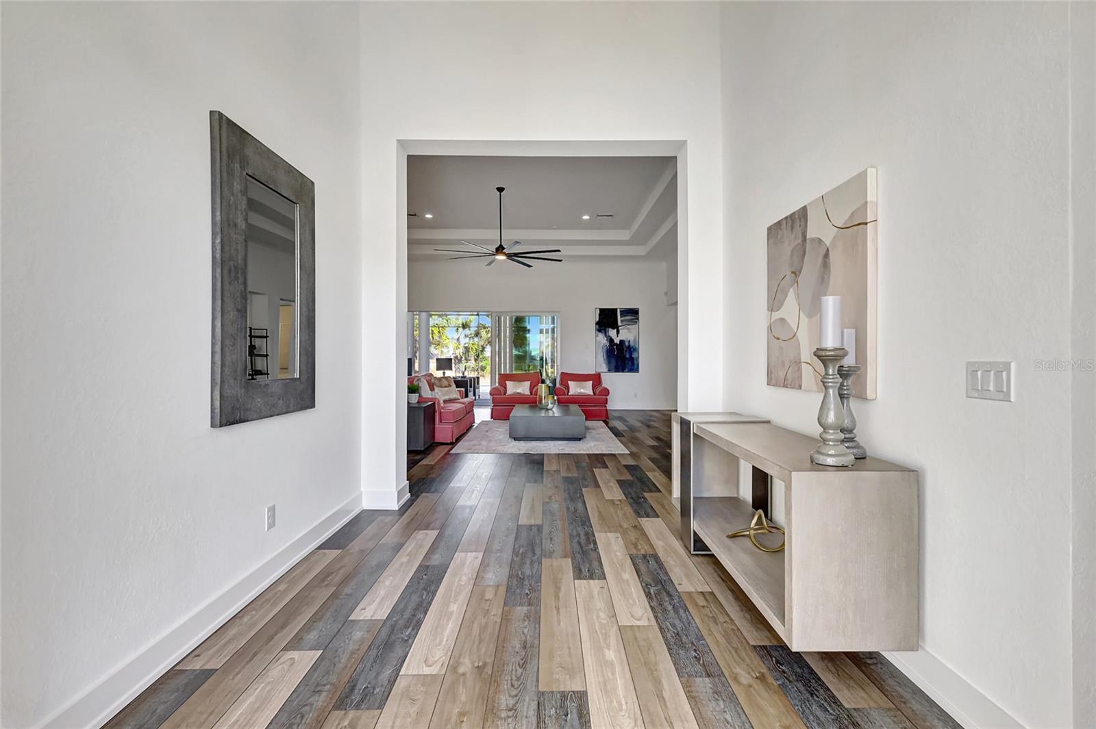 8276 REDONDA LOOP