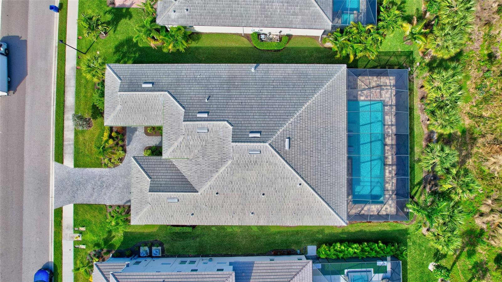 8276 REDONDA LOOP