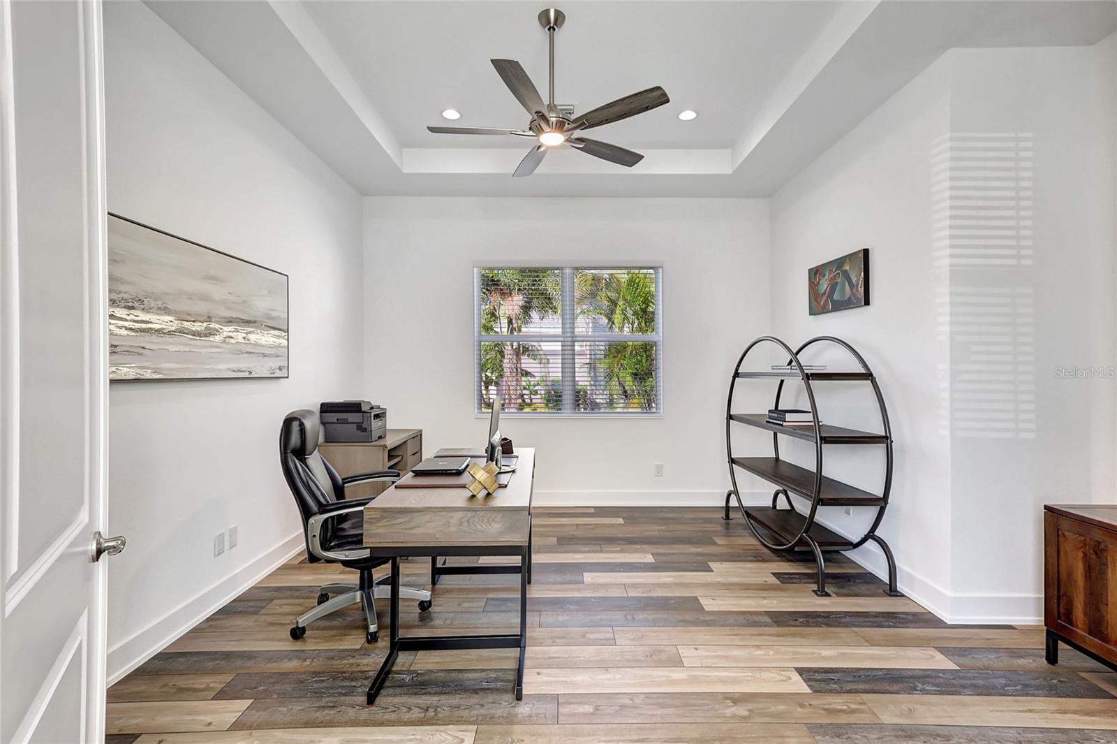 8276 REDONDA LOOP