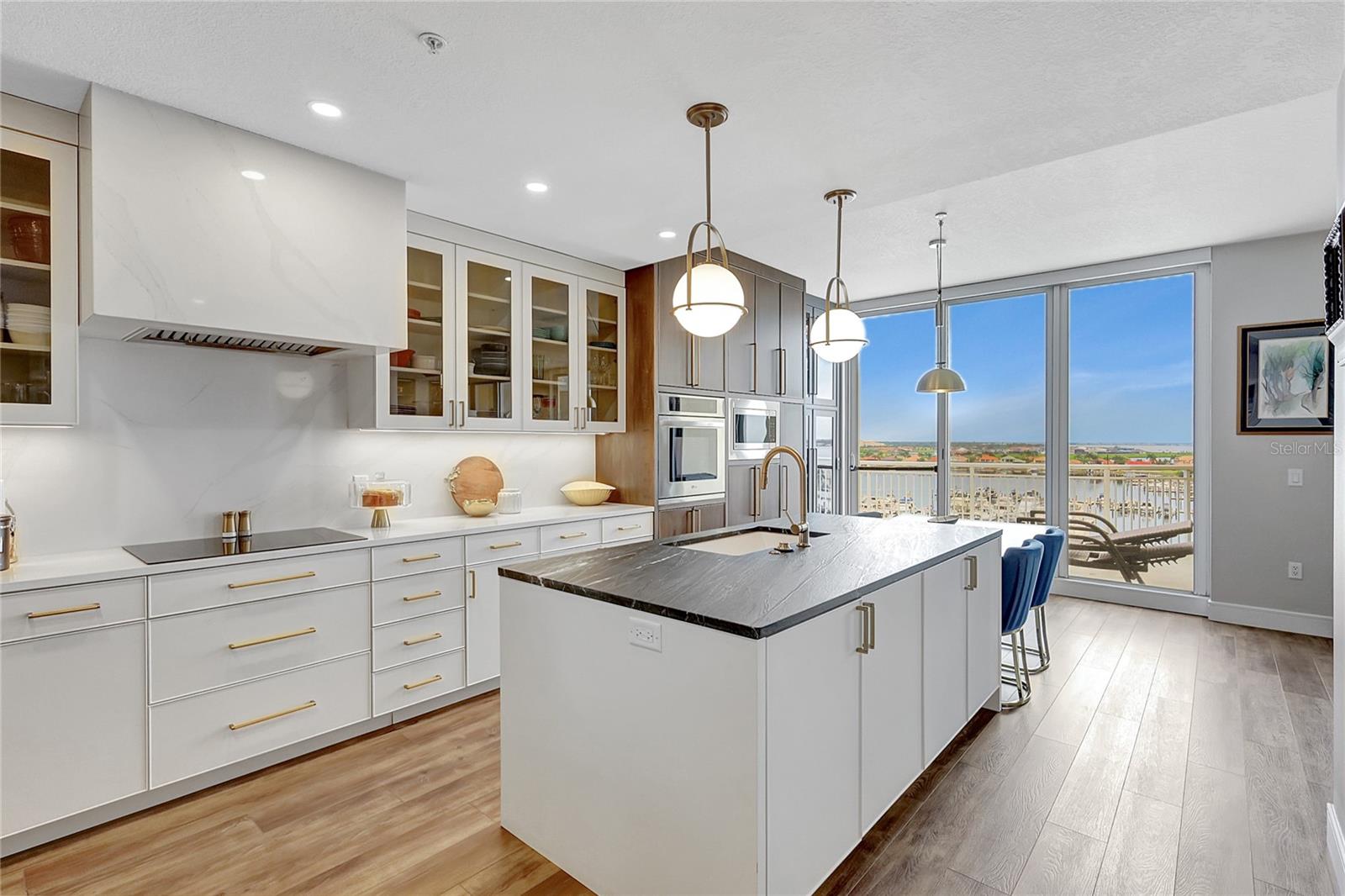 610 RIVIERA DUNES WAY #602