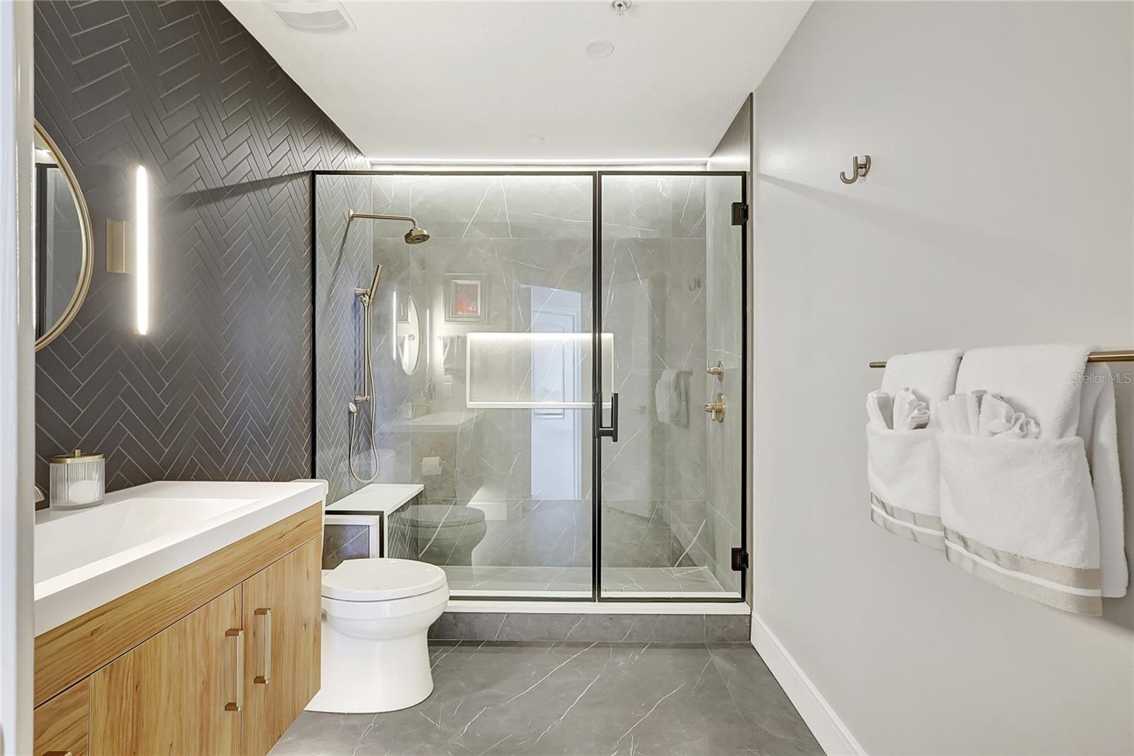610 RIVIERA DUNES WAY #602