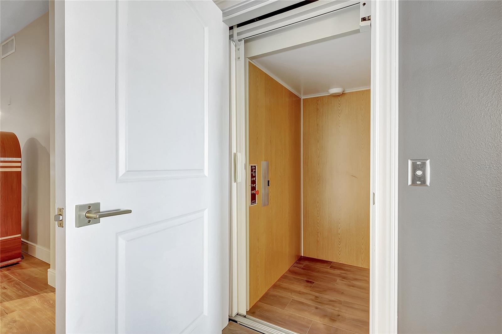 610 RIVIERA DUNES WAY #602