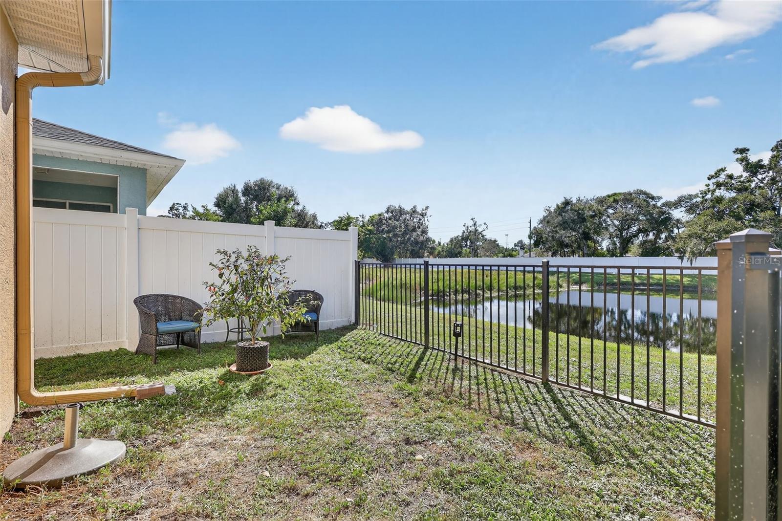 1058 WHITEGATE CT