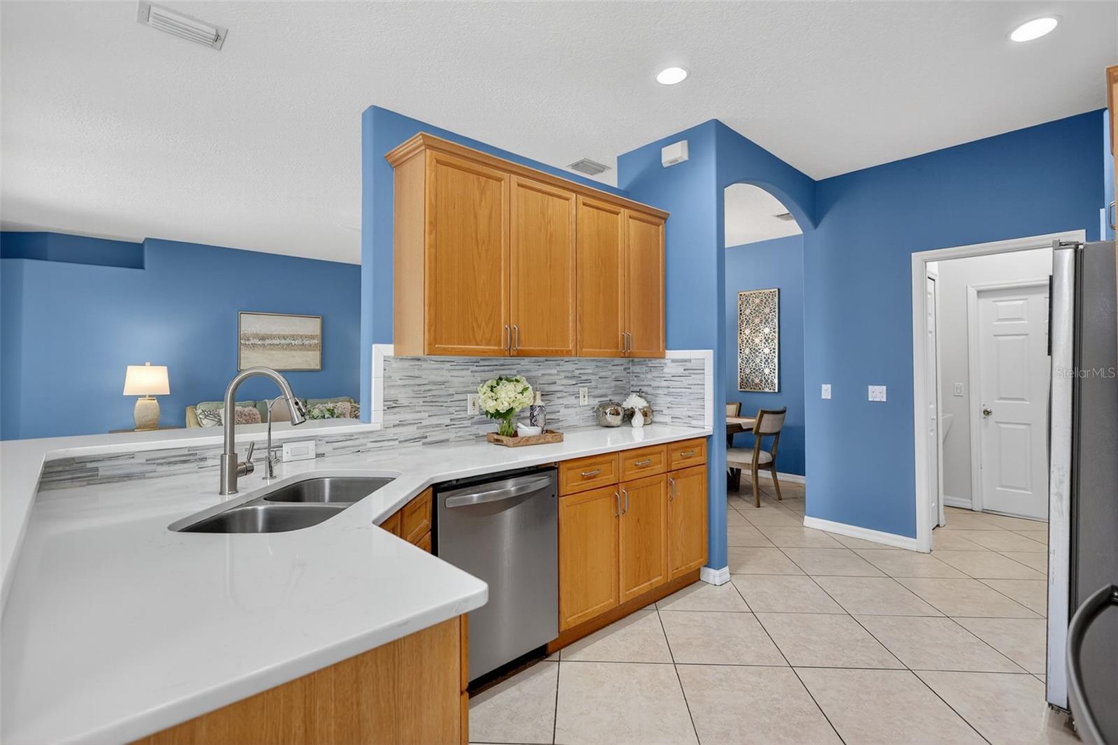 1058 WHITEGATE CT