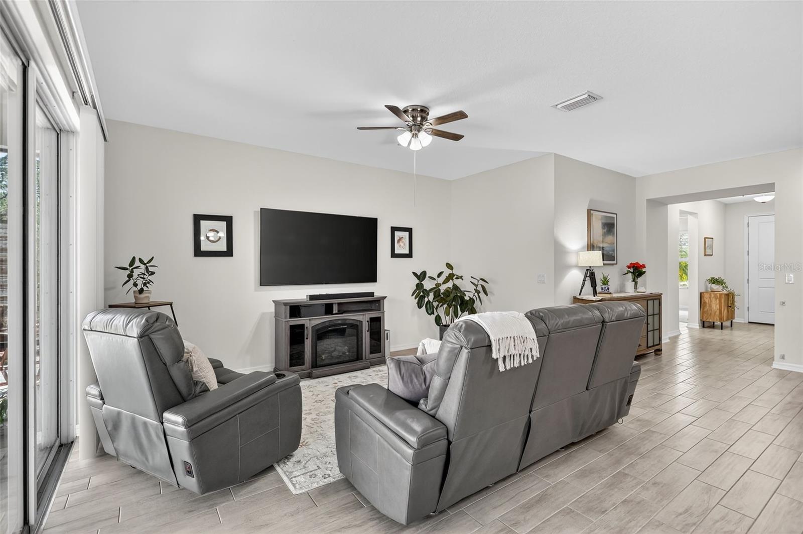 2123 SYLVAN LEA DR