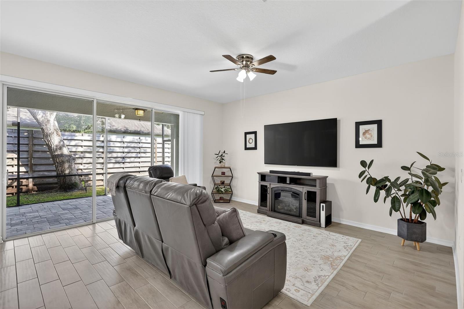 2123 SYLVAN LEA DR