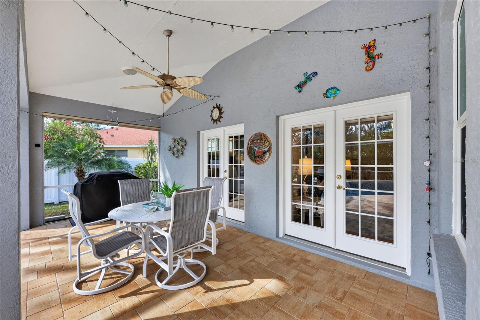 5722 FERN OAK CT