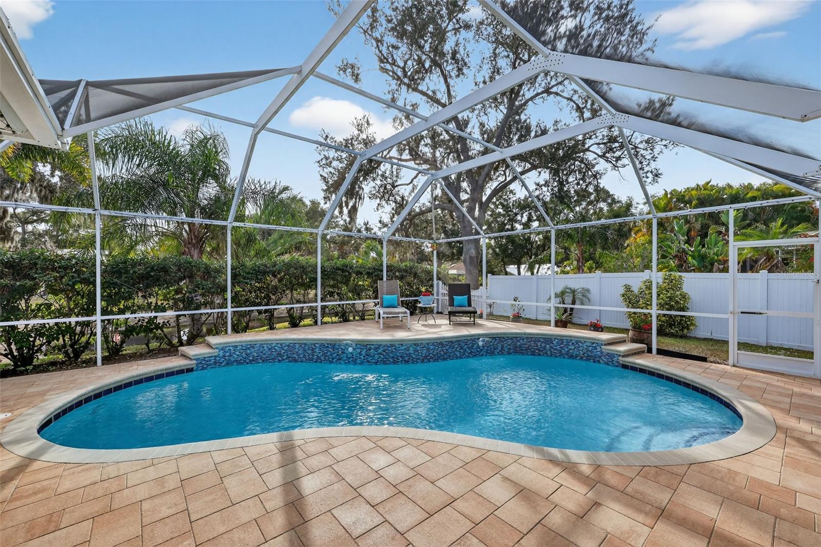 5722 FERN OAK CT