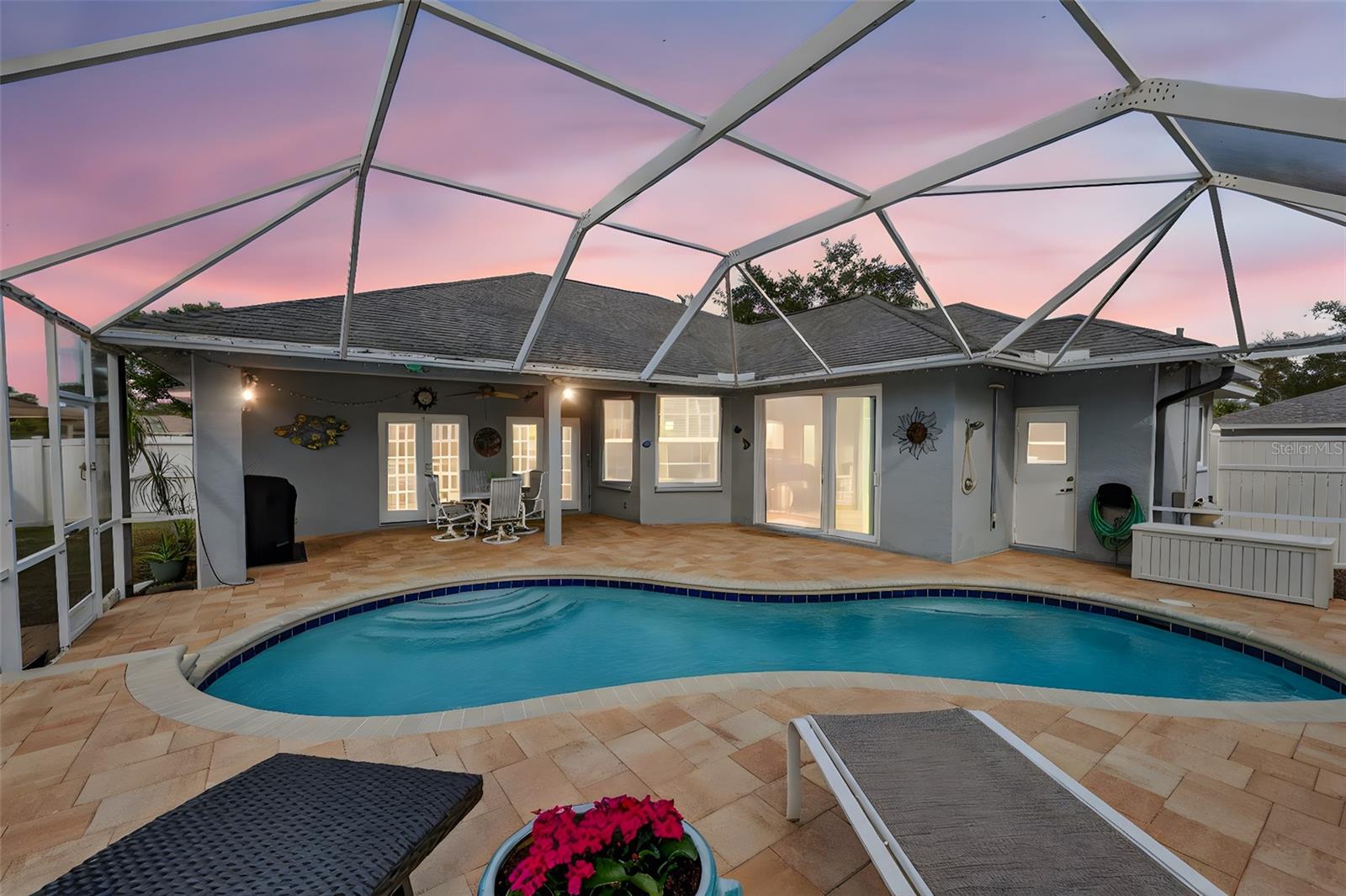 5722 FERN OAK CT