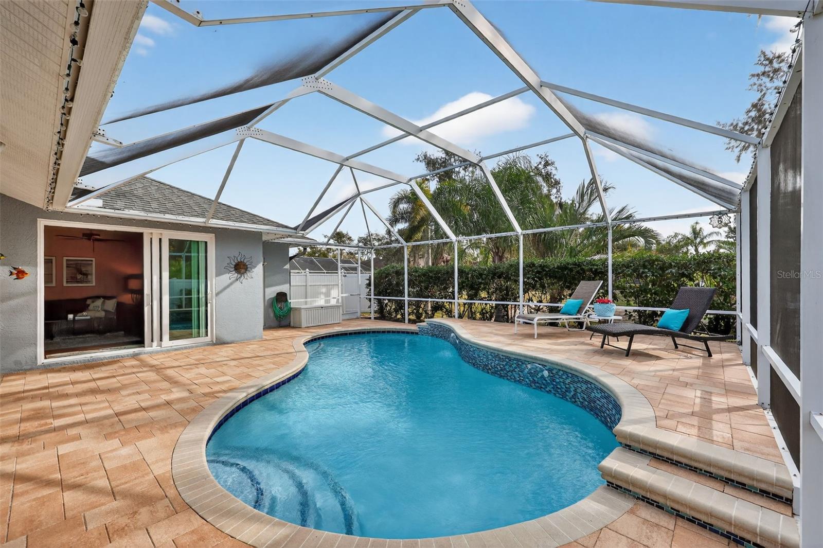 5722 FERN OAK CT