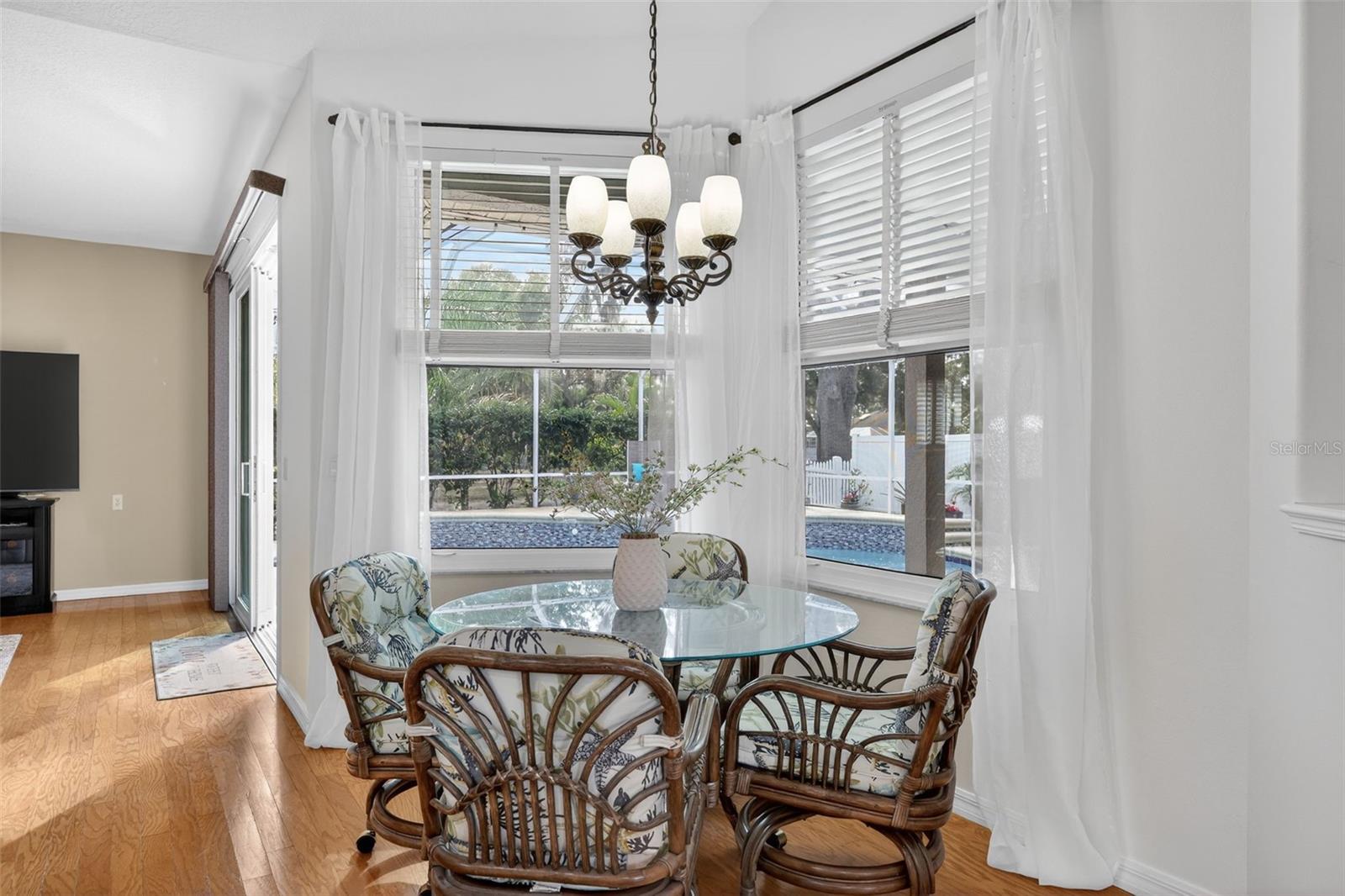5722 FERN OAK CT