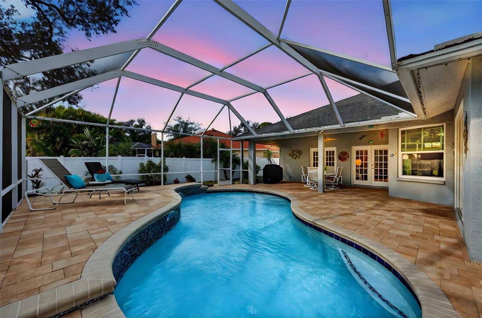 5722 FERN OAK CT
