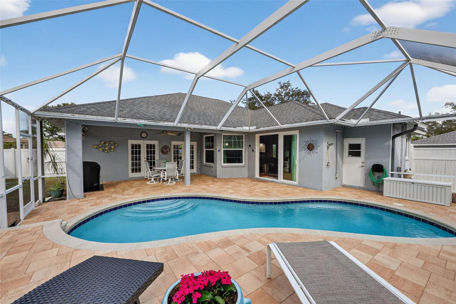 5722 FERN OAK CT