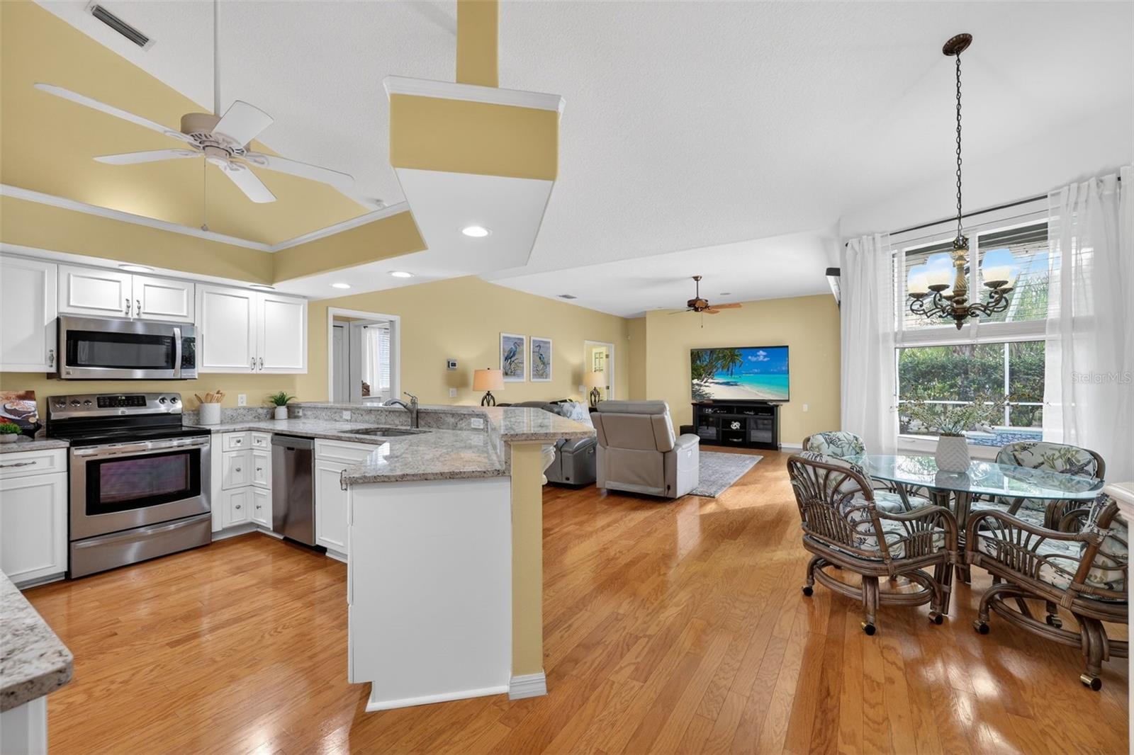 5722 FERN OAK CT