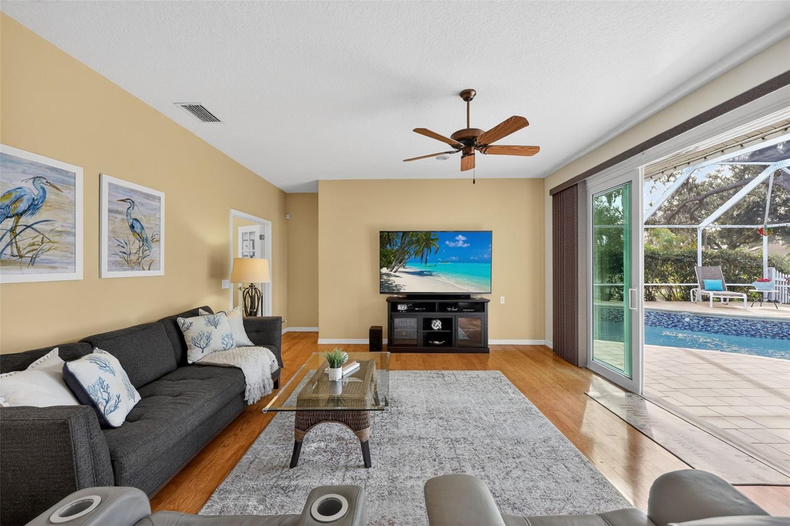 5722 FERN OAK CT