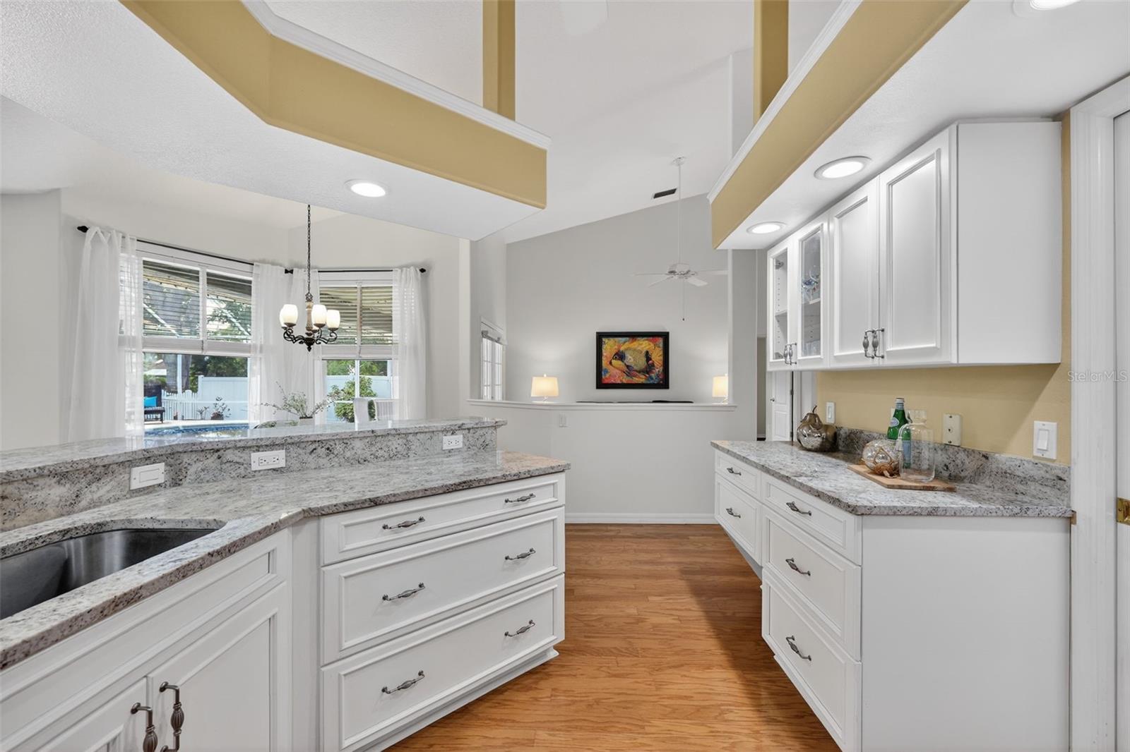 5722 FERN OAK CT