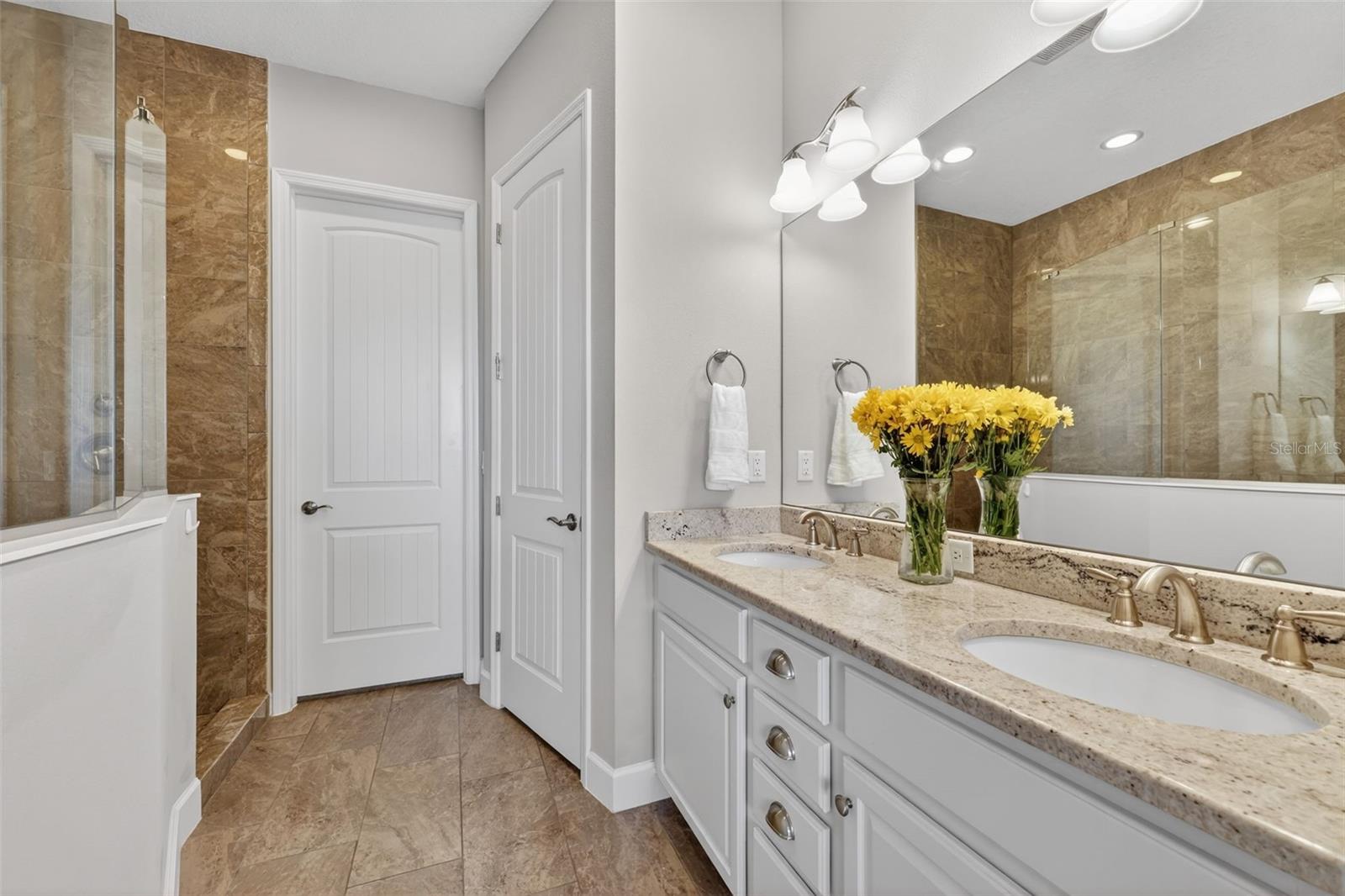 295 COMPASS POINT DR #201