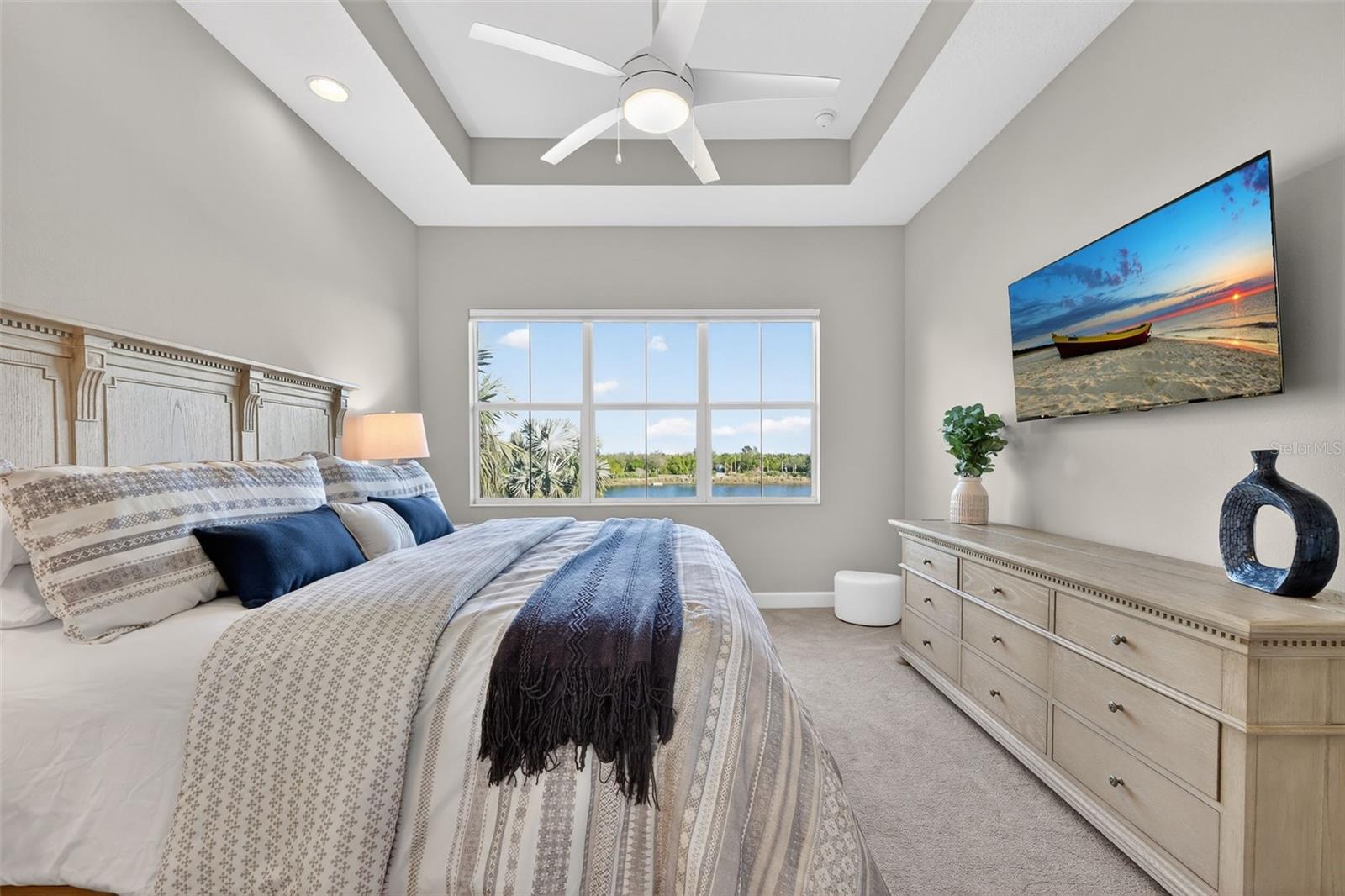 295 COMPASS POINT DR #201