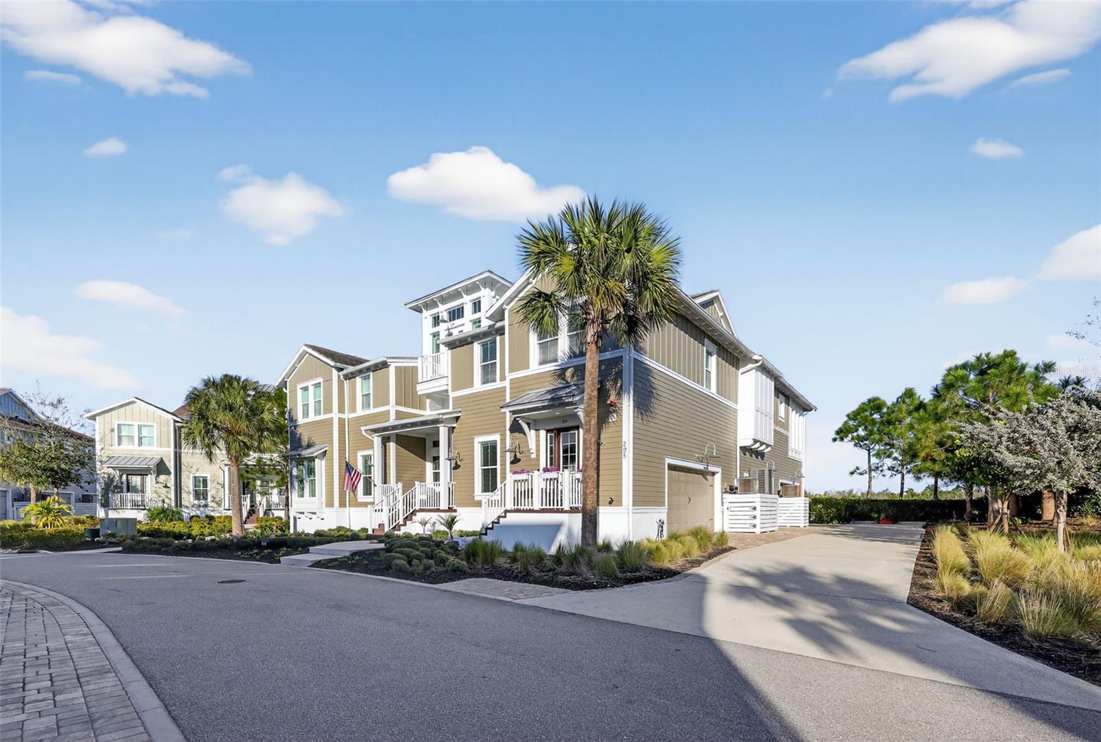 295 COMPASS POINT DR #201