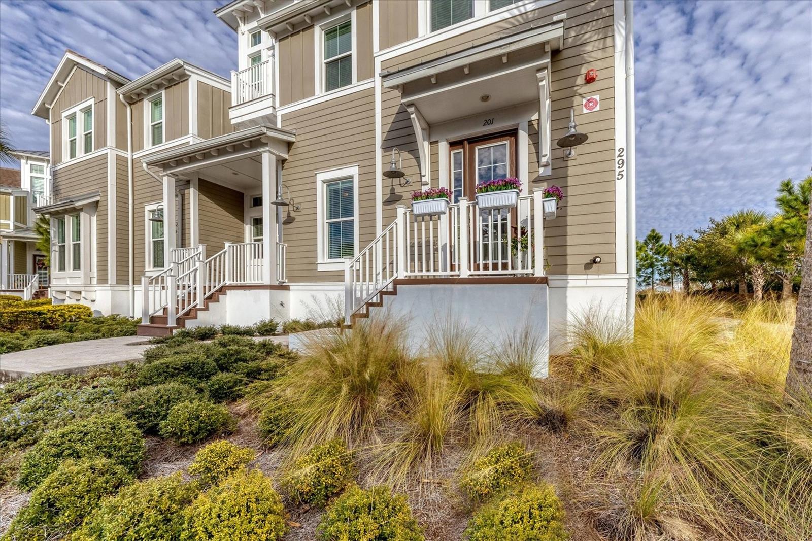 295 COMPASS POINT DR #201