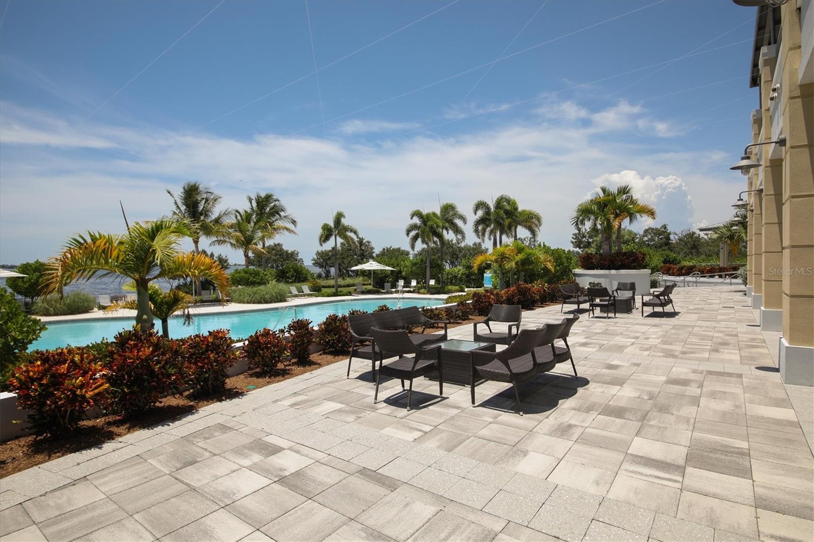 295 COMPASS POINT DR #201