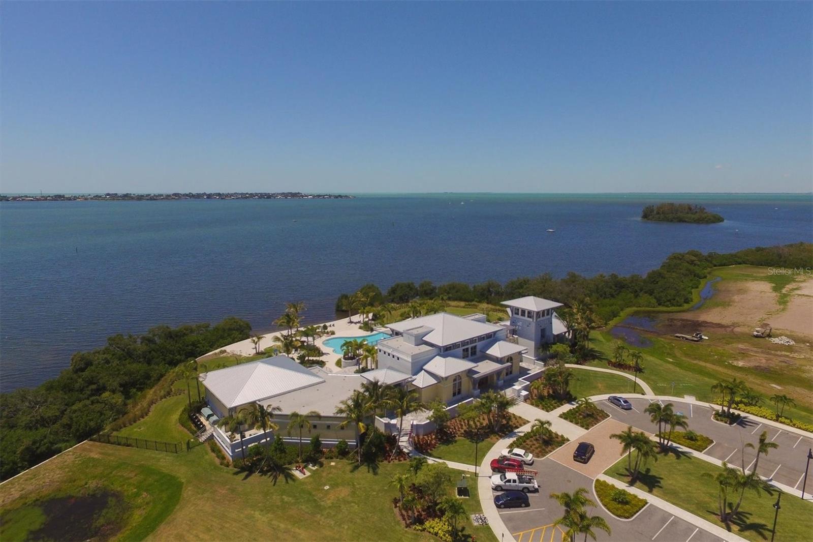 295 COMPASS POINT DR #201