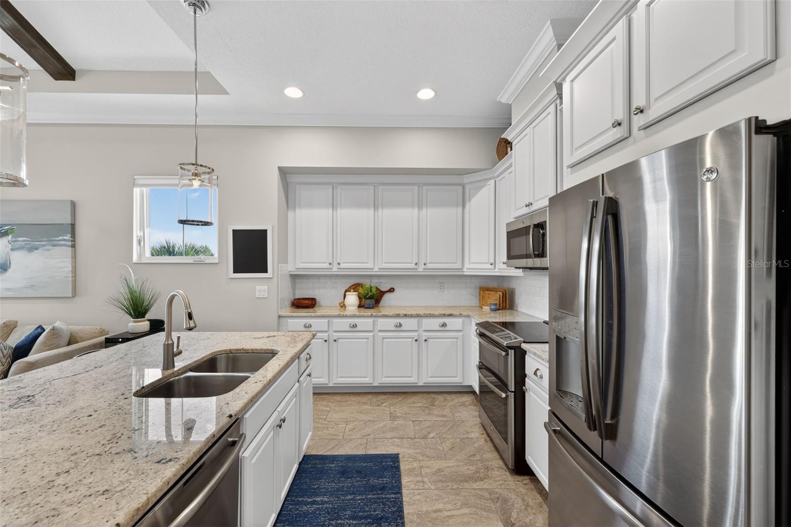 295 COMPASS POINT DR #201