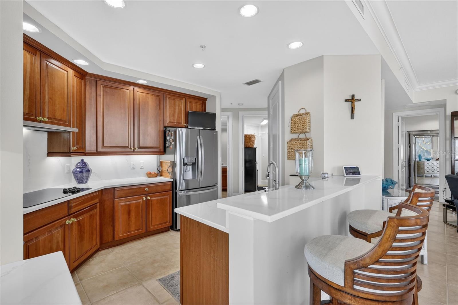 130 RIVIERA DUNES WAY #506