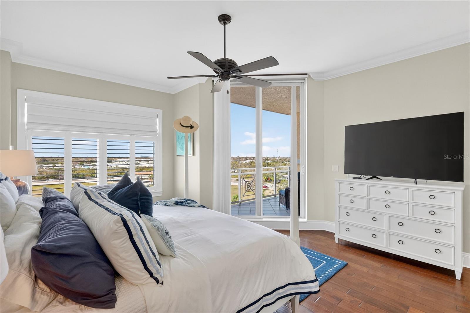 130 RIVIERA DUNES WAY #506