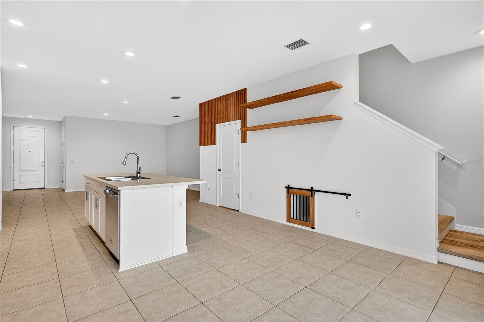 8667 CANYON CREEK TRL